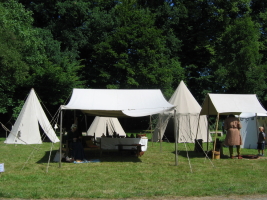 Zelte und Baldachin auf dem Museumsfest Meppen